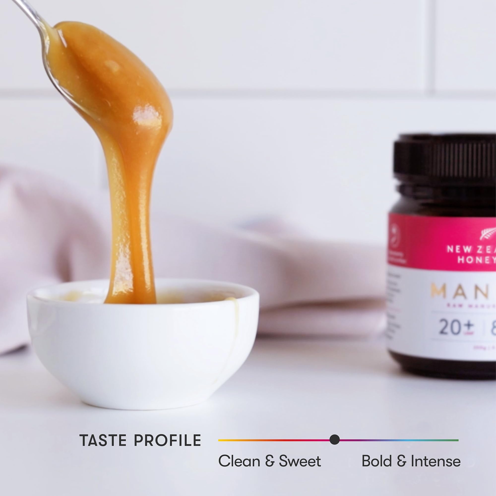 New Zealand Honey Co tea-sweetening option with versatile flavor enhancement.
