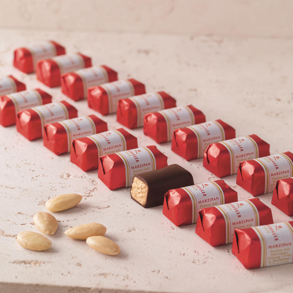 Niederegger Classic Loaves 16 pieces per box for convenient gifting