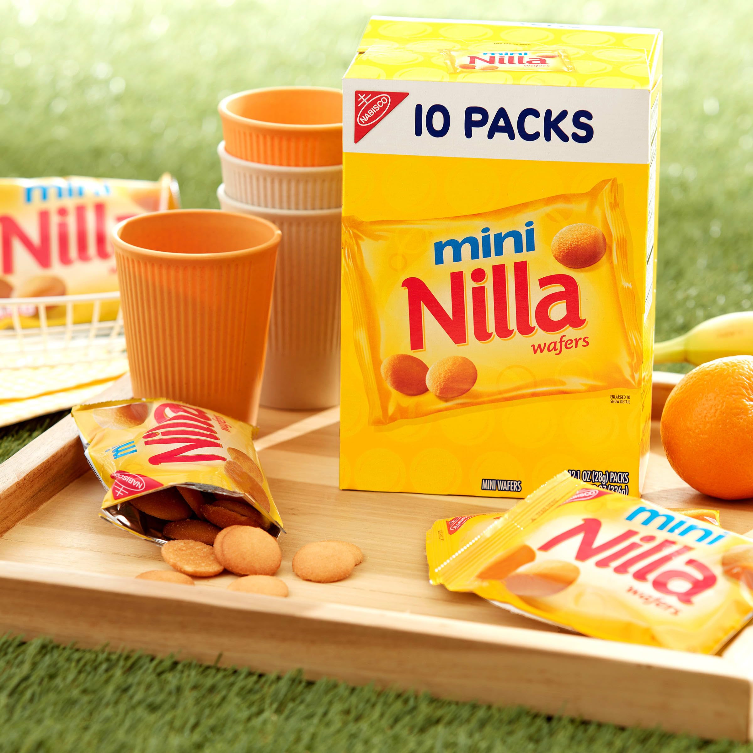NILLA Wafers mini cookies in 1-ounce portions stay fresh.