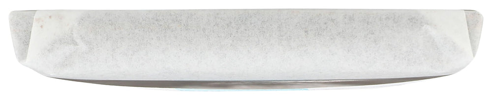 Nói Síríus bar wrapped on wooden board for gift-ready presentation.