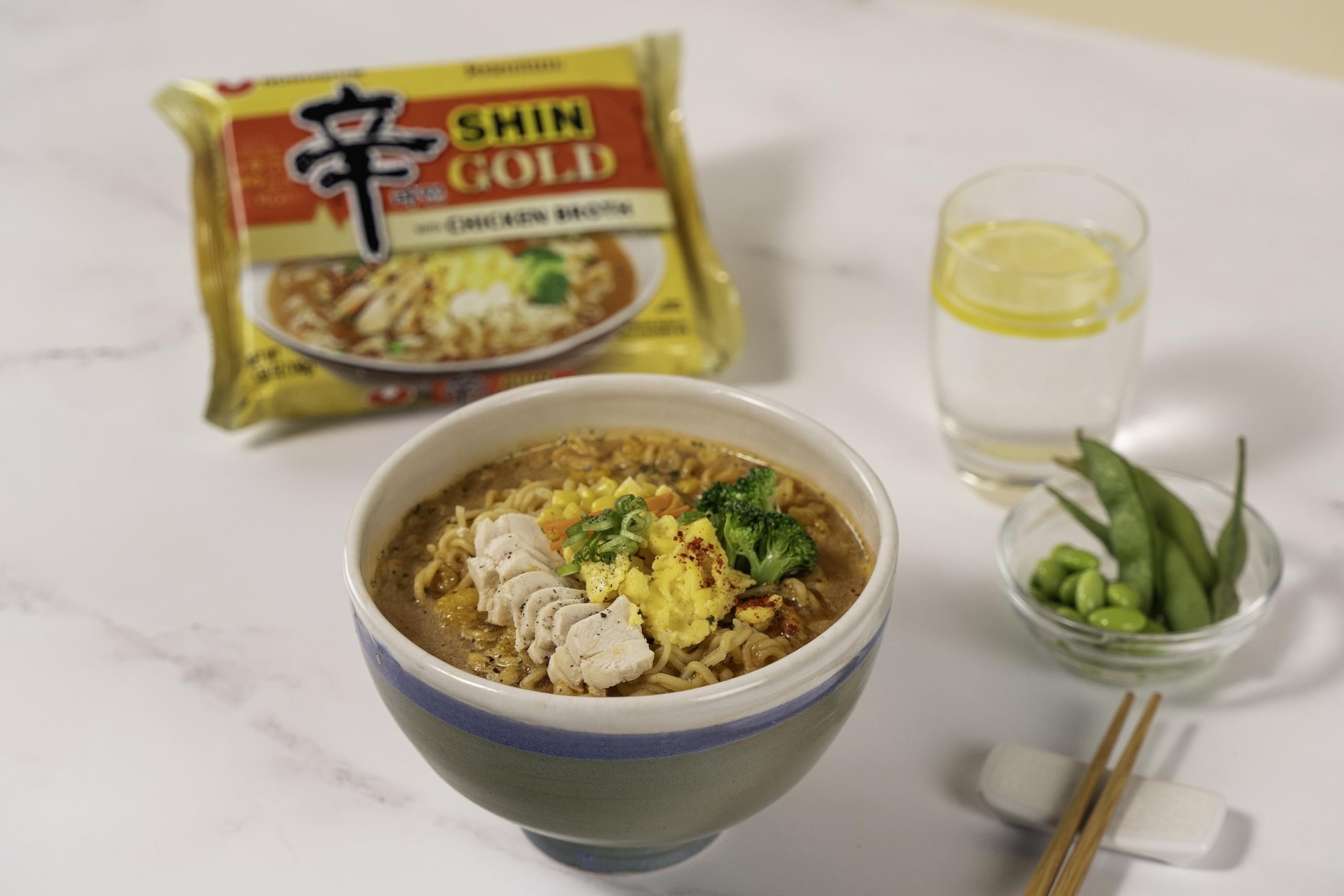 Nongshim Shin Gold microwave-ready pack enables effortless meals.