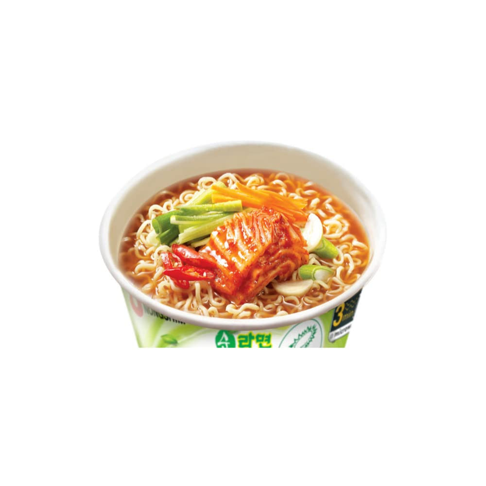 Nongshim Soon Kimchi Noodle Cup microwaving to prepare a hot bowl.