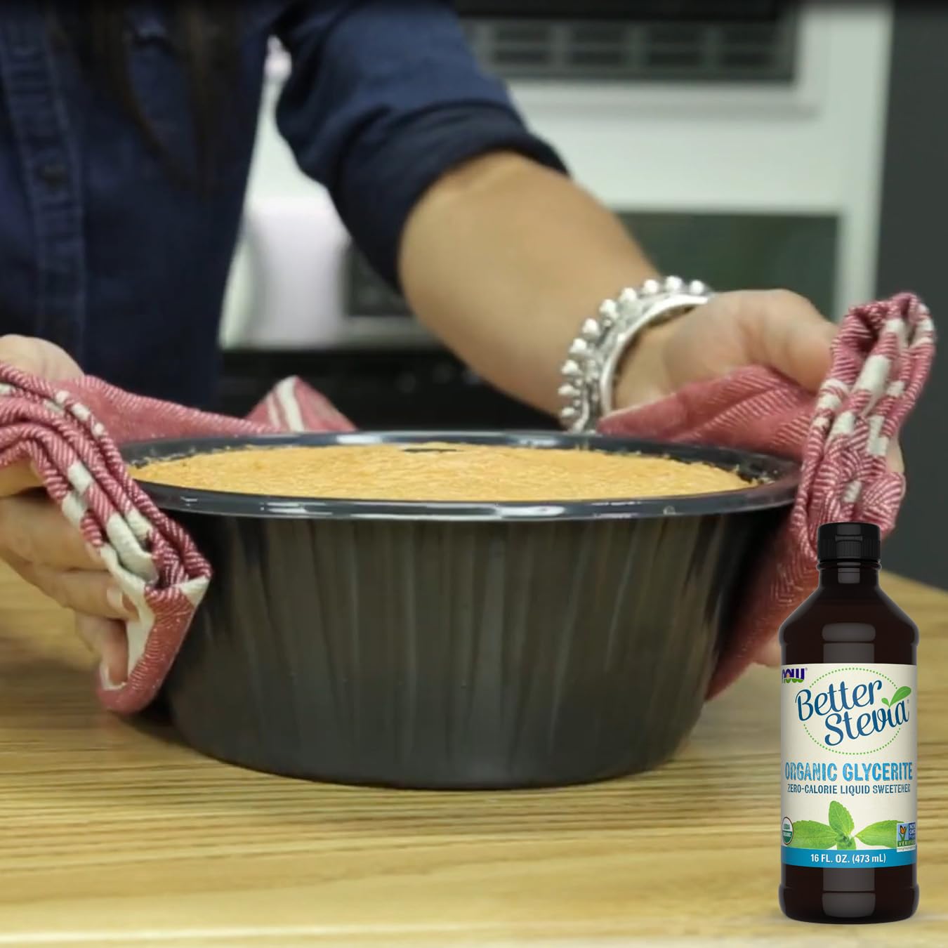 NOW Foods BetterStevia Liquid added to lemonade for a low-calorie sweetness.