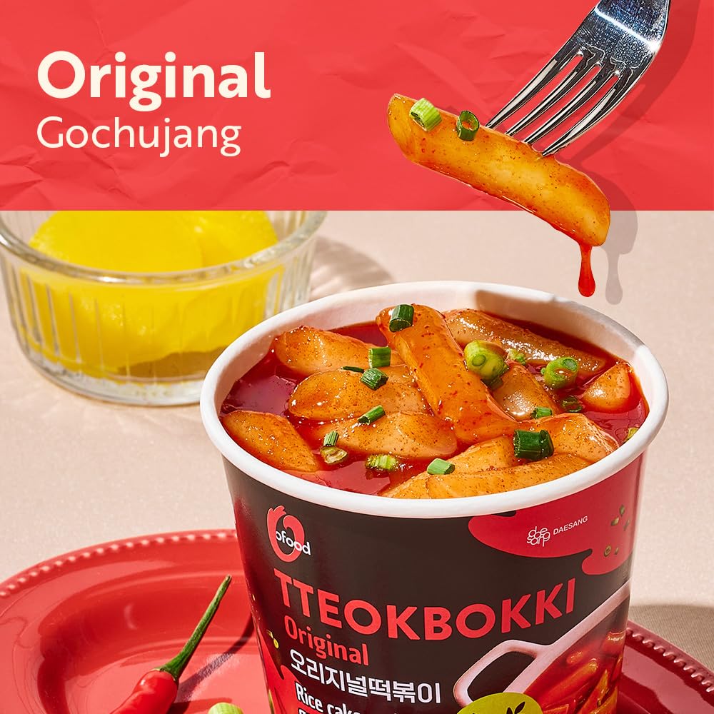 O’Food instant snack cup tteokbokki for quick meals on the go.