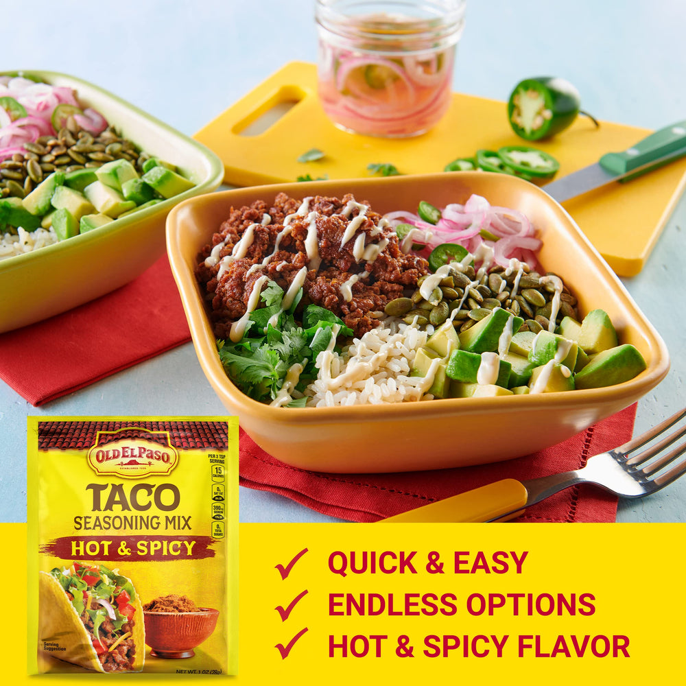 Old El Paso hot-spicy seasoning closeup highlights aroma and heat.