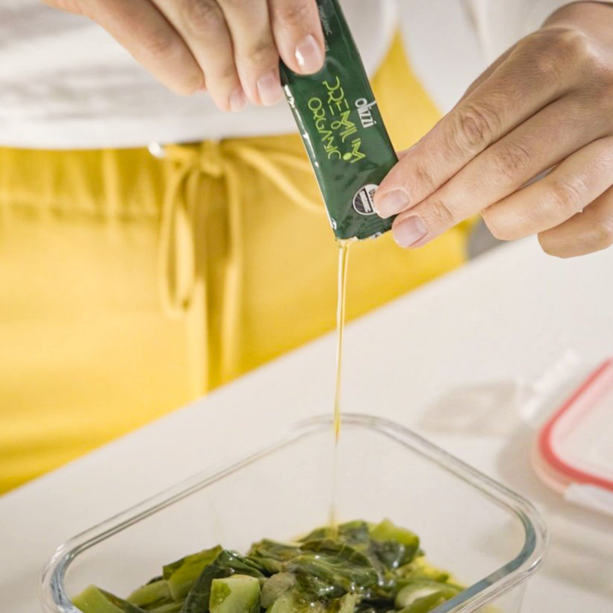 Olizzi early harvest olives yielding rich polyphenols and vitamins