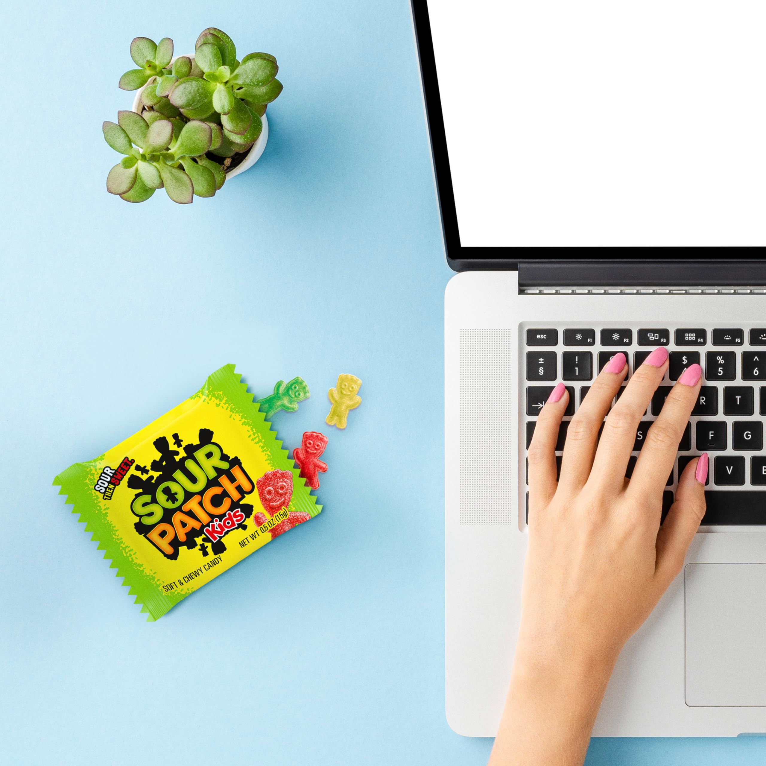 Individually wrapped bags fit lunchboxes, backpacks, and purses for on-the-go snacking.