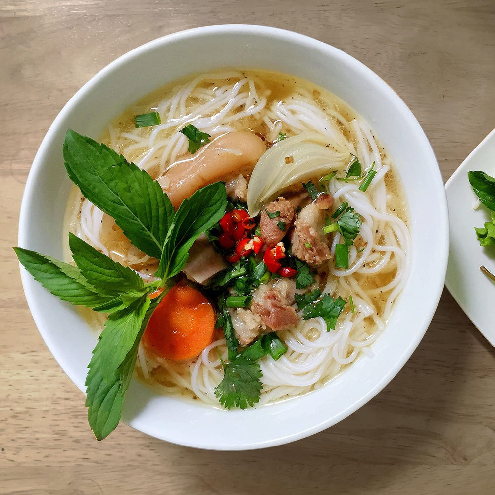 ONETANG noodles in crisp salad show cold-dish versatility.