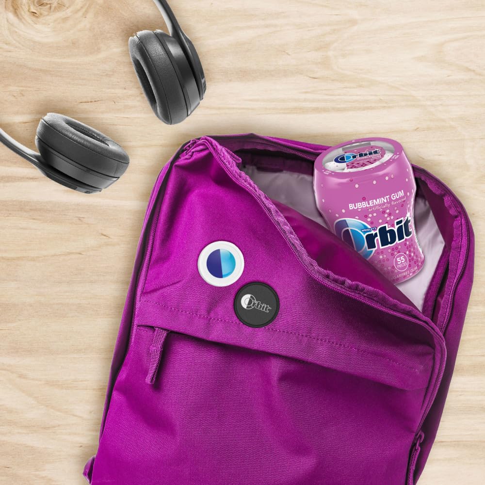 Orbit Bubblemint sugarfree gum minty smile shot conveys fresh breath confidence.