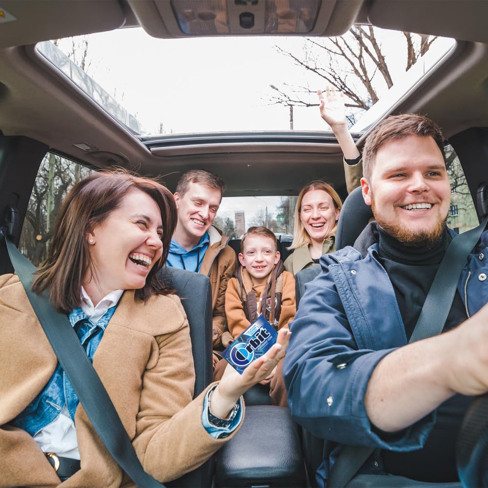Orbit Peppermint gum sharing moments helps you stay refreshed with friends.