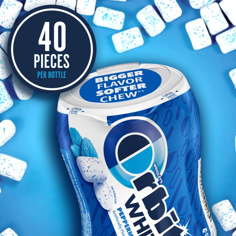 Orbit White Peppermint gum pieces with mint aroma for daily freshness.