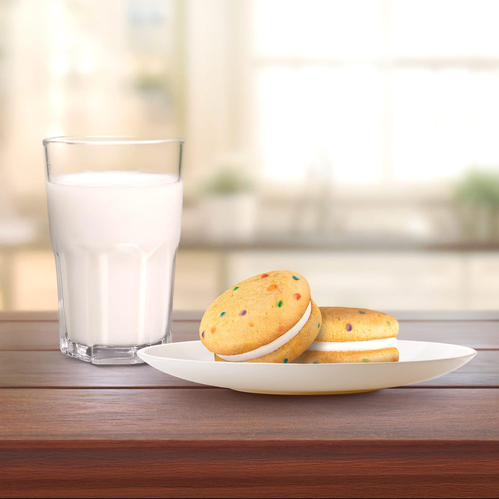Individually wrapped OREO Cakesters keep freshness on the go