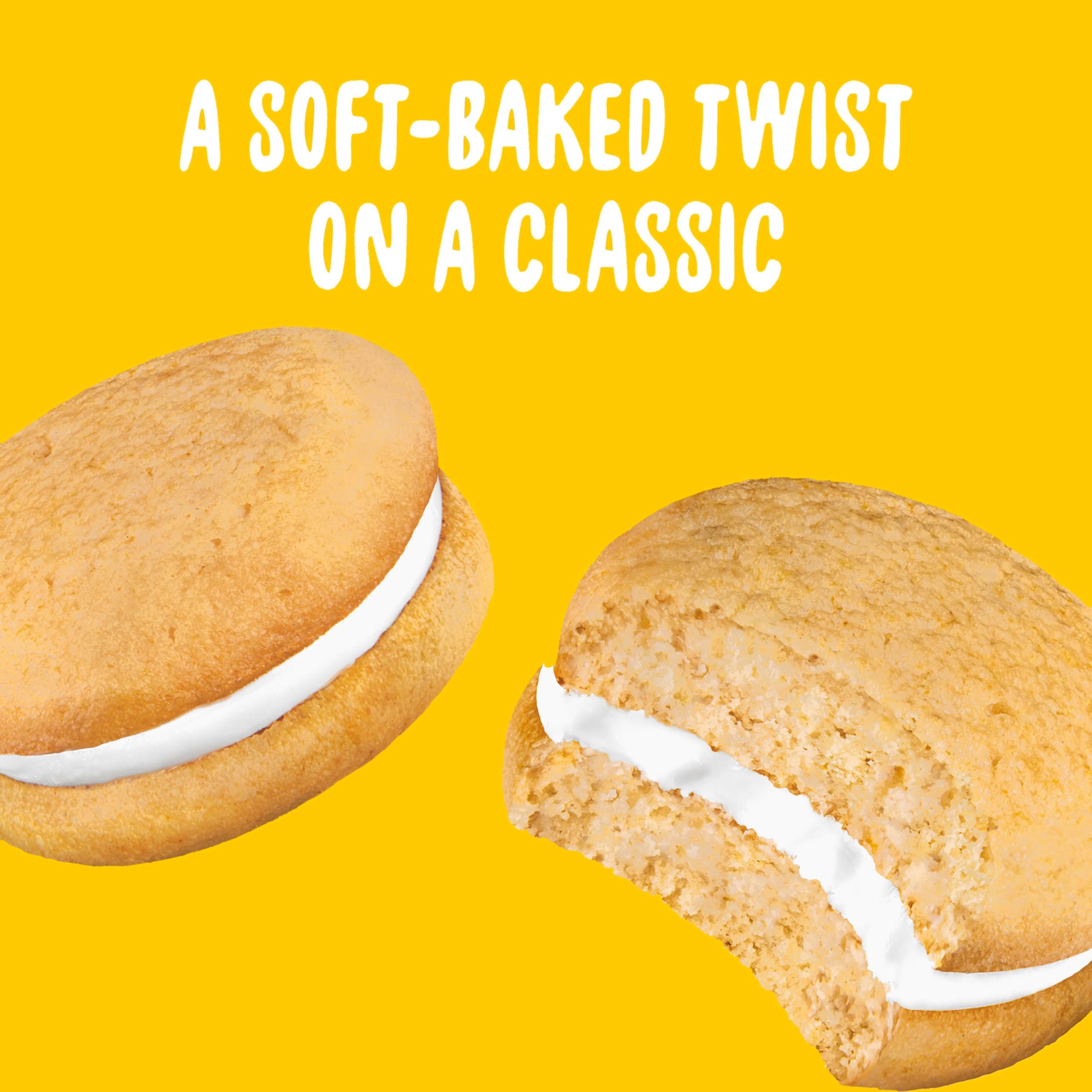 Packaging variation image of OREO Golden Cakesters.