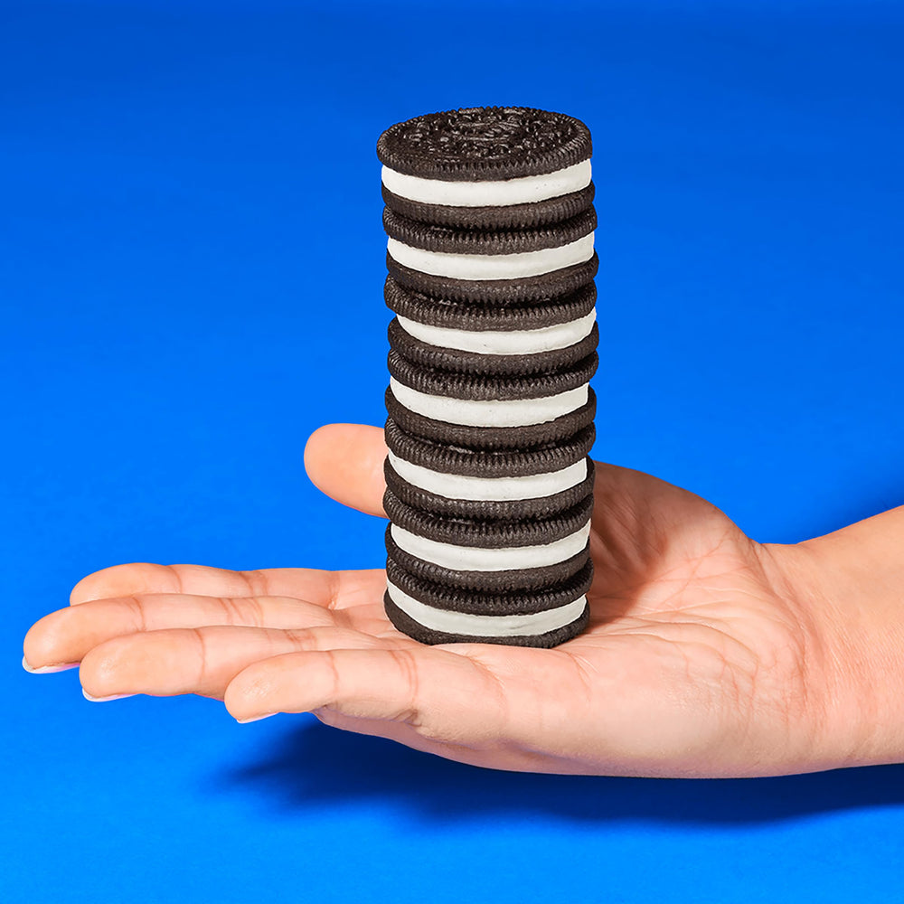 Party table with OREO Mega Stuf cookies for guests