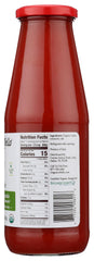 Organico Bello Passata texture closeup shows silky consistency for smooth sauce bases.