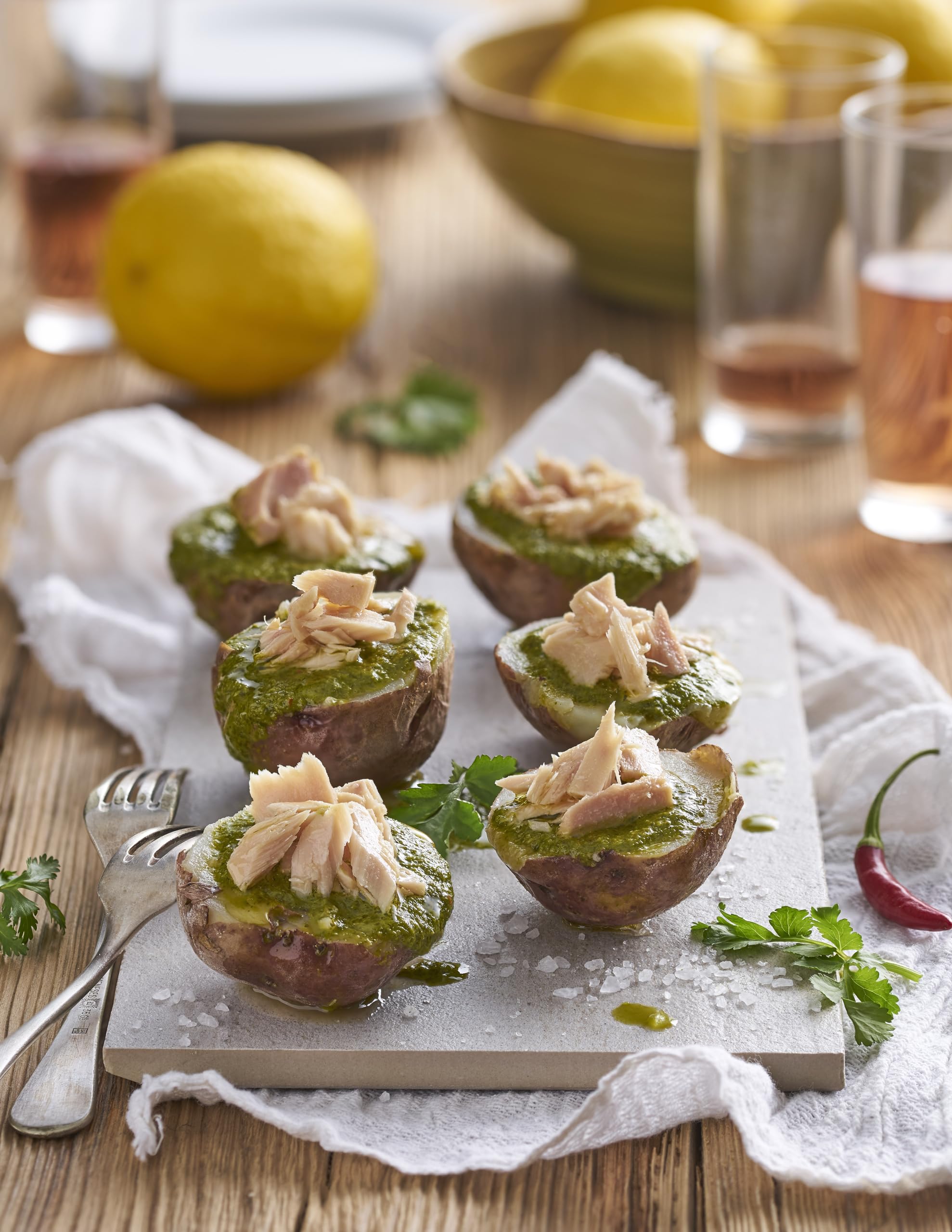 Ortiz white tuna texture: premium moist mouthfeel in oil.