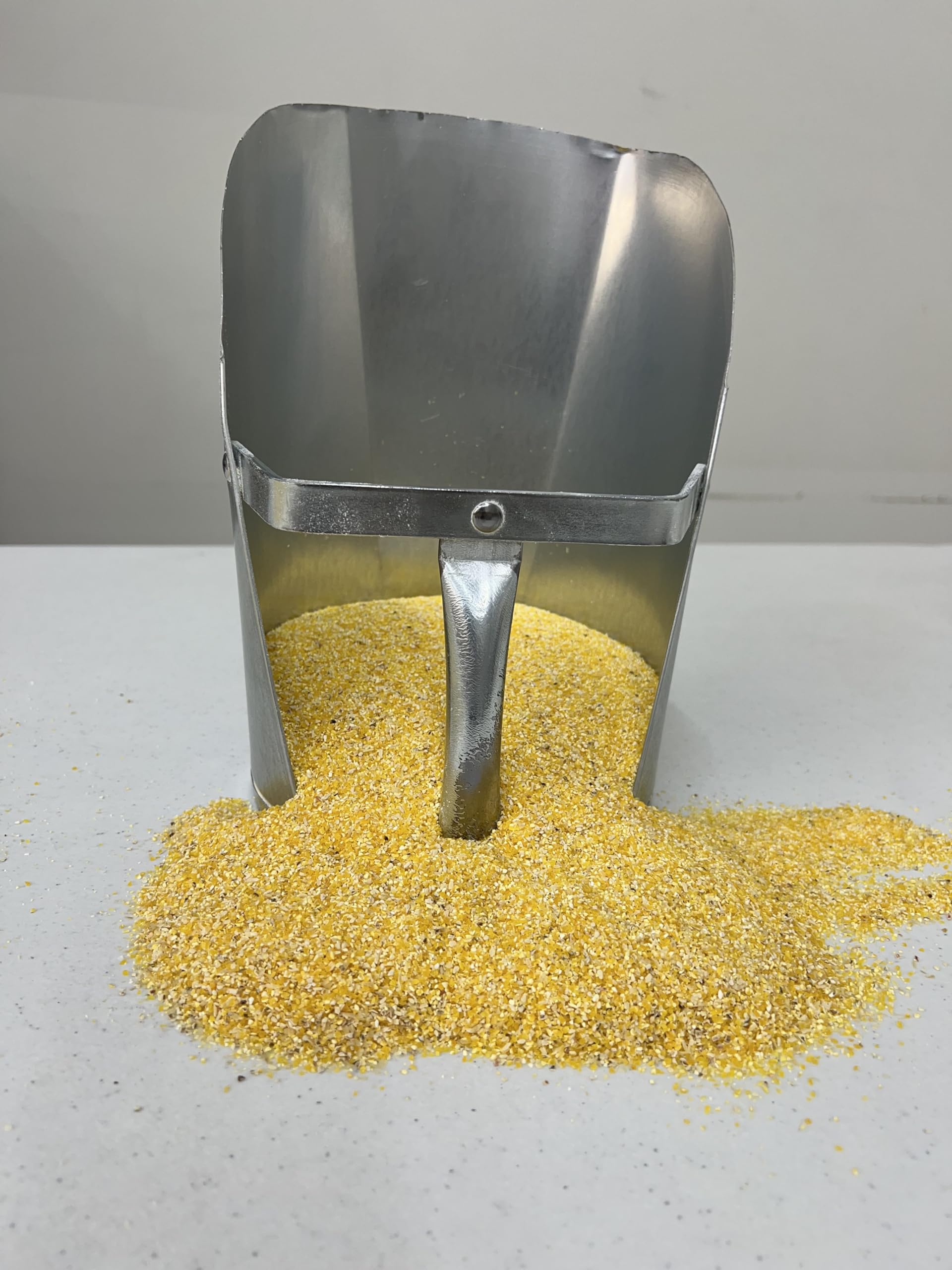 Palmetto Farms Yellow Grits serving bowl showing versatile side base.