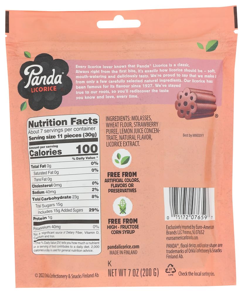 Panda Lico soft-texture close-up showing strawberry licorice chews for easy chewing.