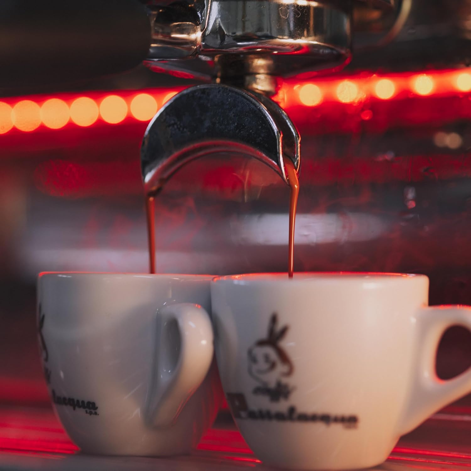 Cremador barista-grind image showing customizable grind size.