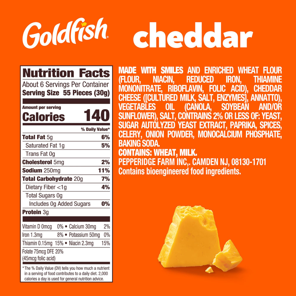 Pepperidge Farm Goldfish open bag with crackers visible ideal for packing lunches