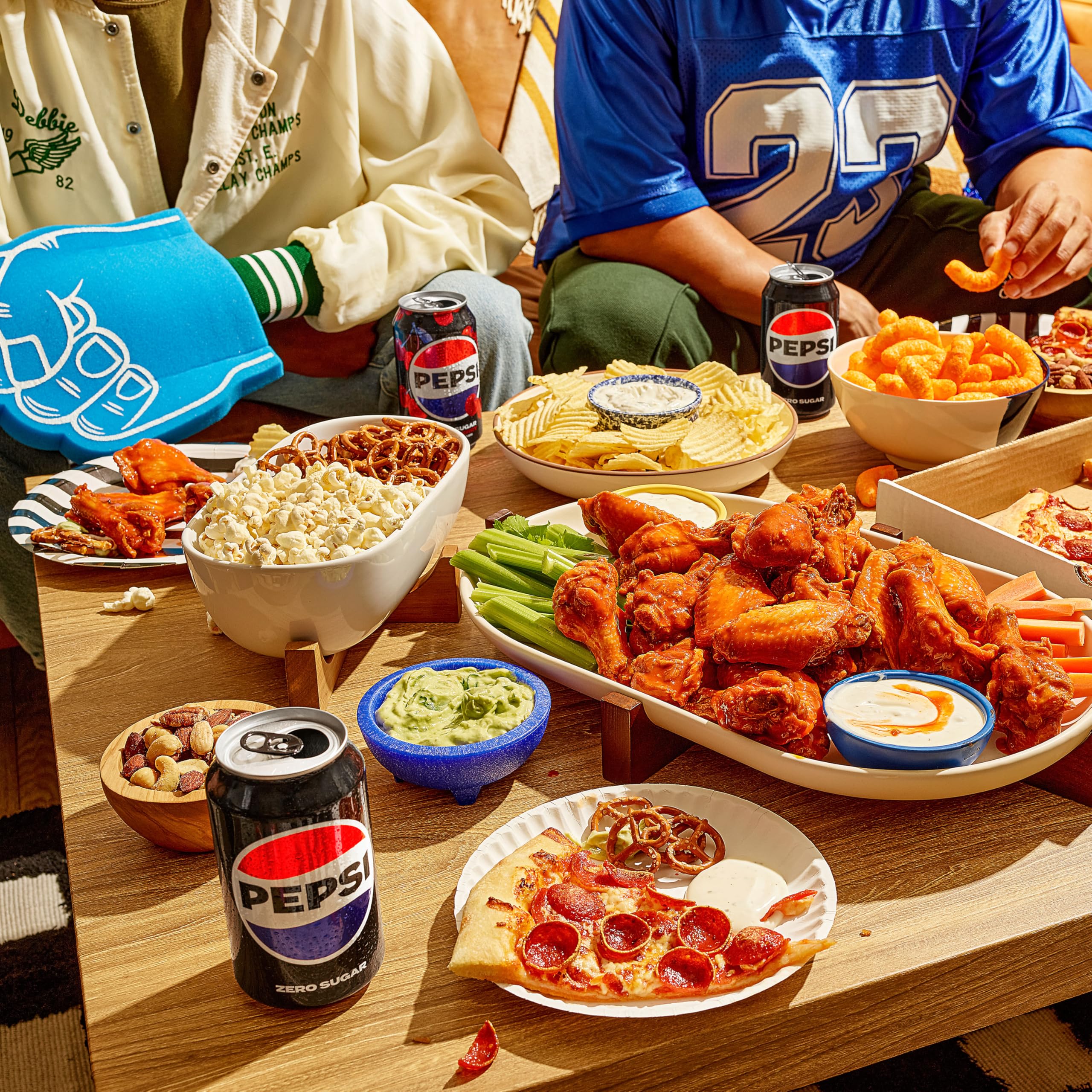 Diet Pepsi 10-pack assembly image highlights value for gatherings and snacks.