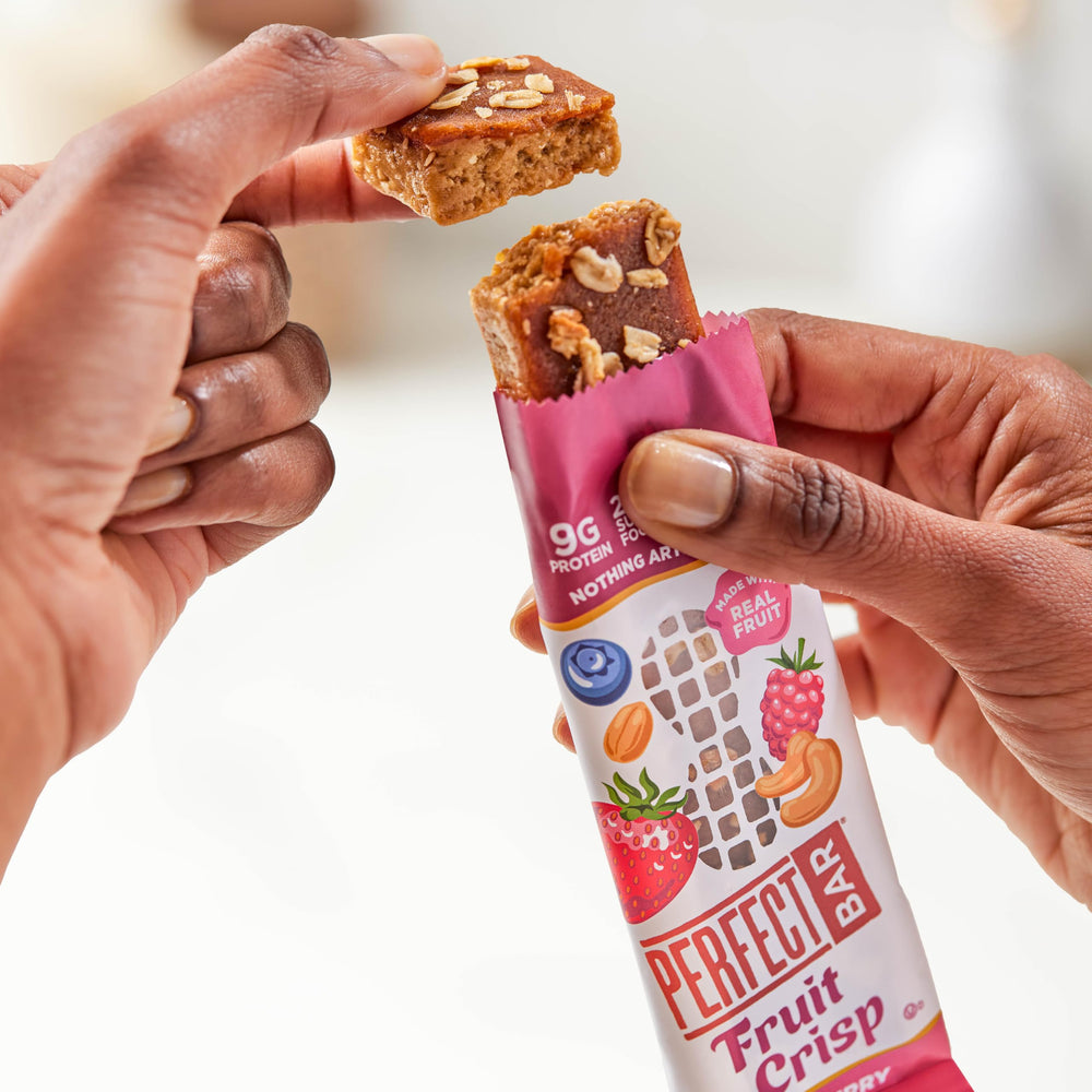 Perfect Bar Fruit Crisp Mixed Berry bar ingredient view emphasizes 20+ superfoods.
