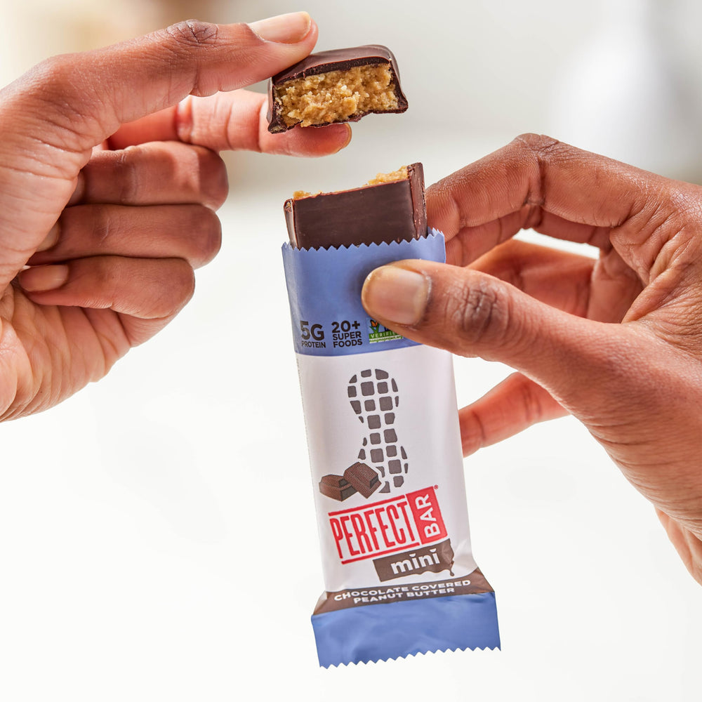 Organic peanut butter and honey highlighted in Perfect Bar Mini ingredients.
