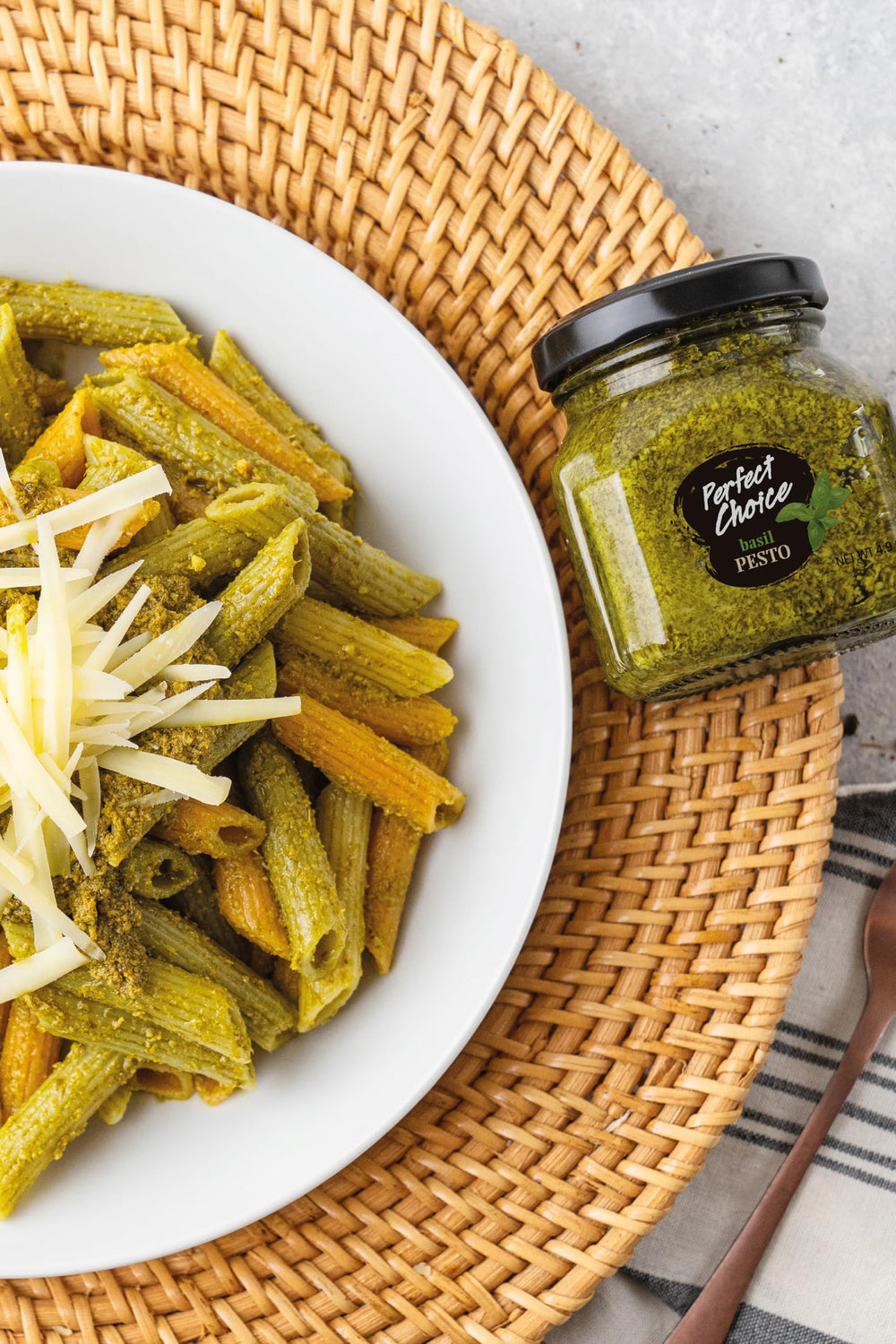 Perfect Choice Basil Pesto packaging highlights recyclable glass jars
