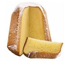 Piacelli Pandoro gift-ready packaging suitable for gifting.