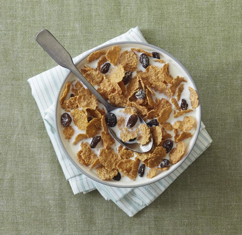 Post Raisin Bran no preservatives feature supports a simple breakfast option.