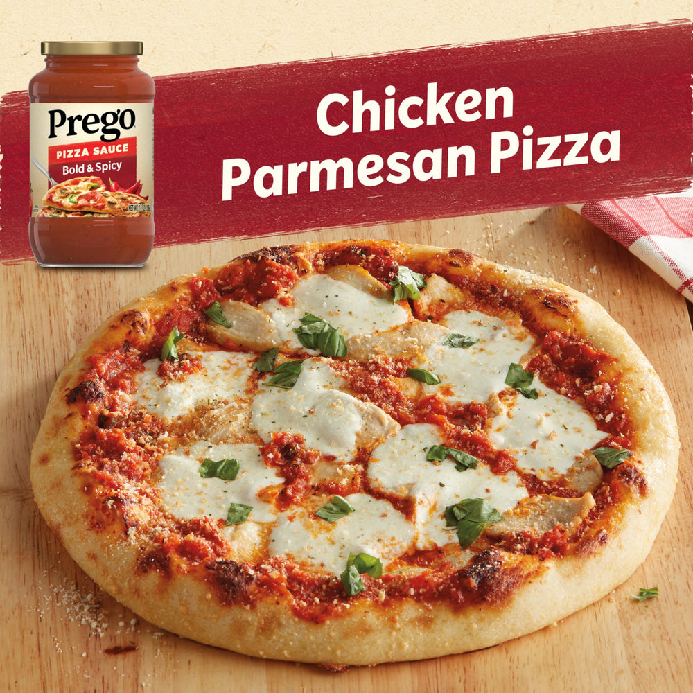 Prego gluten-free label on jar signals a clean dining option.