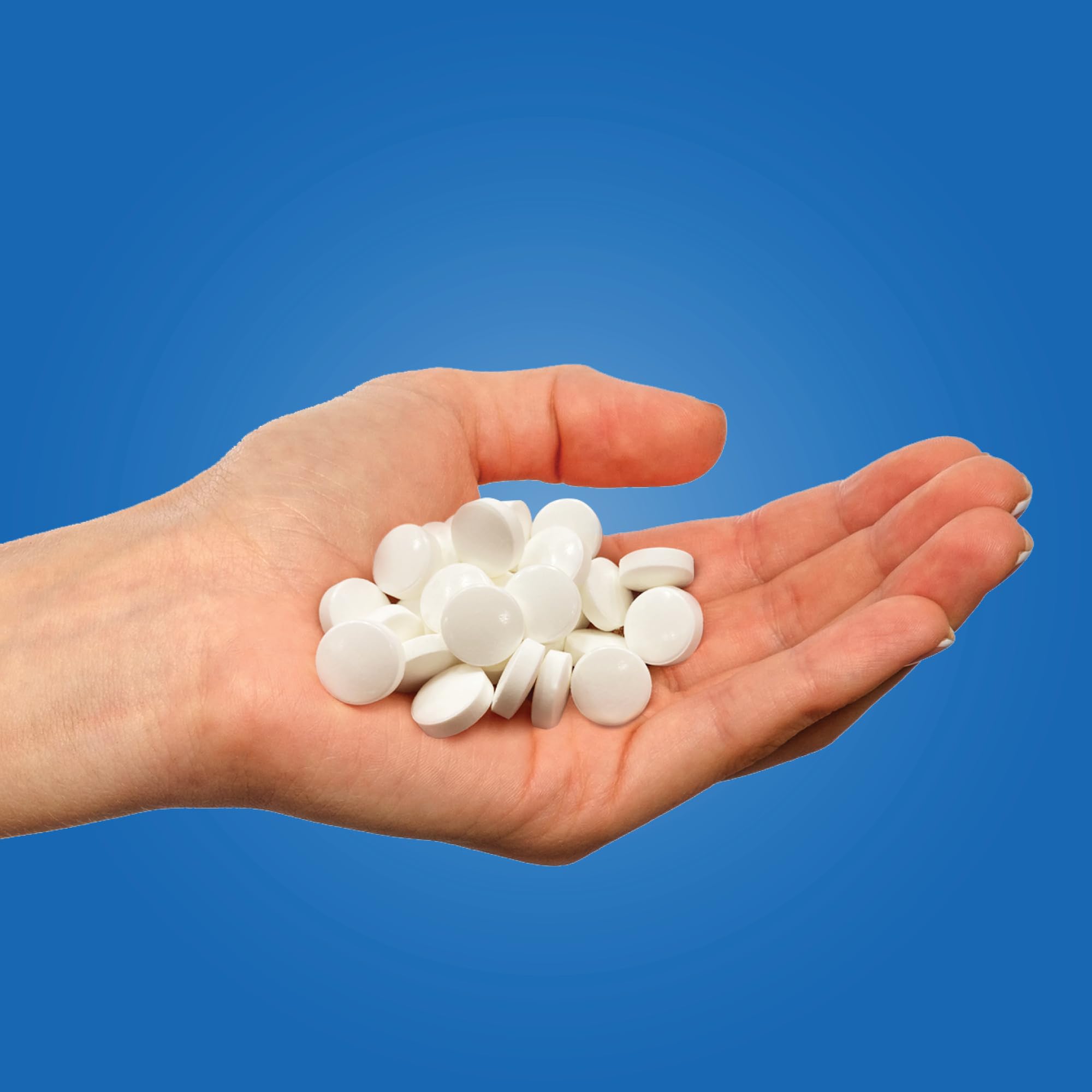PUR Mints inside peppermint tin ready for quick flavor boost.