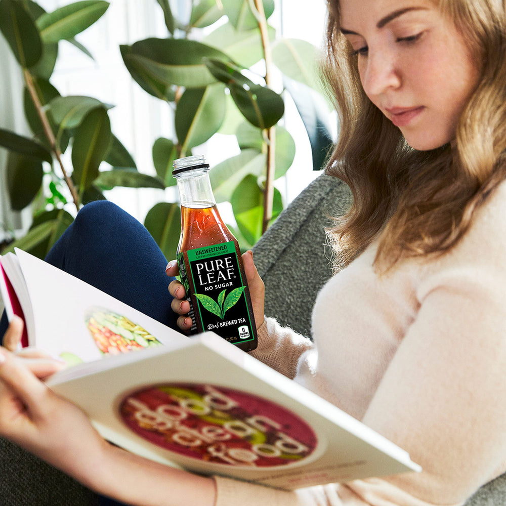 Pure Leaf nutrition label highlights zero calories per bottle.
