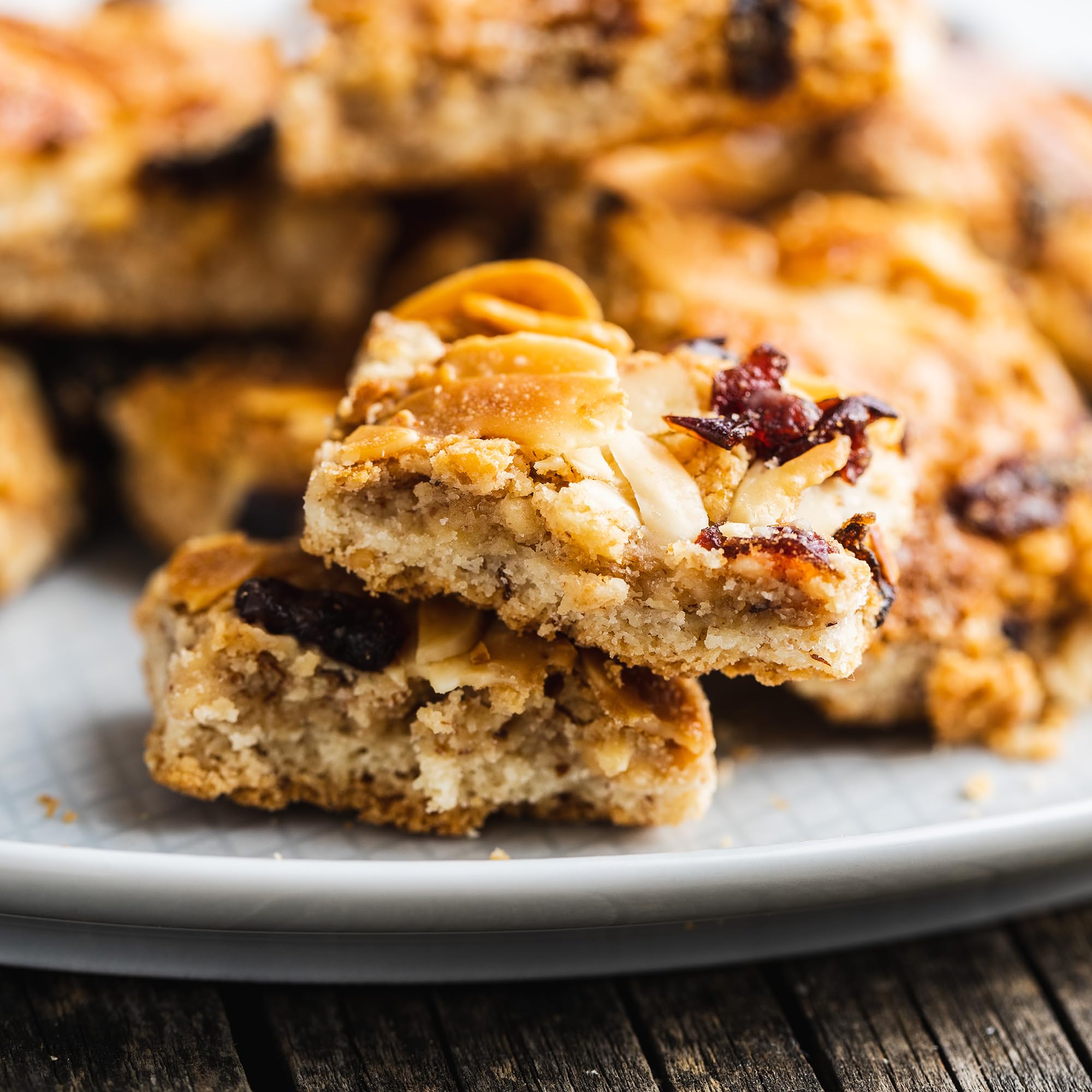 Pure Original Ingredients potato starch baking-mix enhances gluten-free pastries.