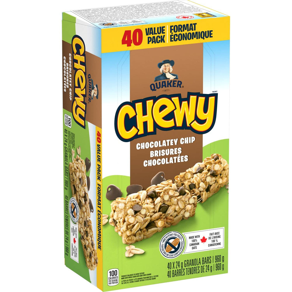 Quaker Chewy Chocolate Chip Granola Bars family enjoying snack moment.