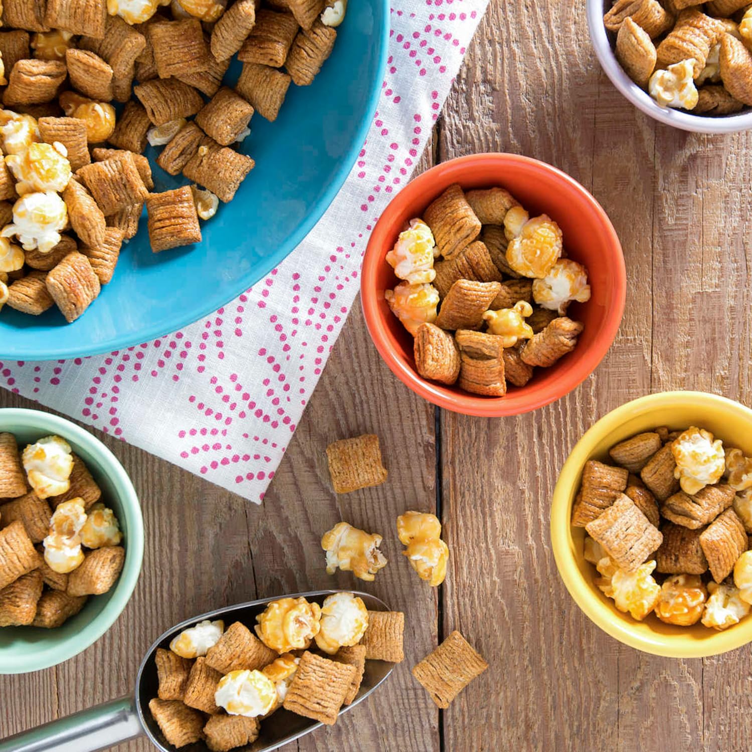 Fiber and whole grains content highlighted for balanced cereal.