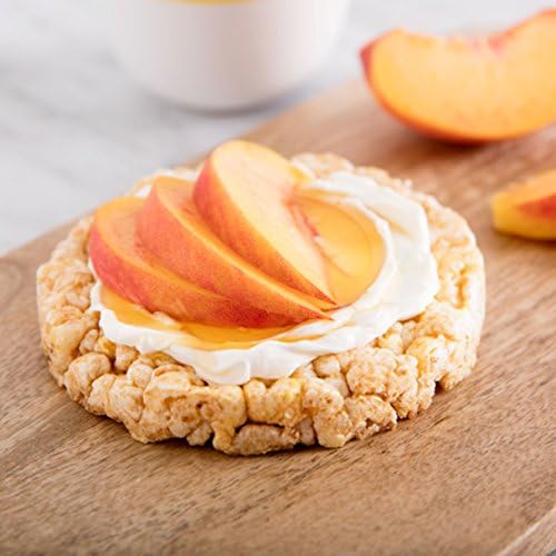 Quaker whole grain rice cake with 5 g per piece.