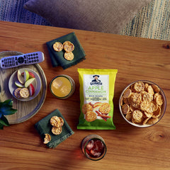 Quaker Rice Crisps chocolate flavor visual for dessert-inspired snacking.