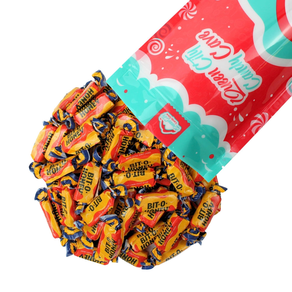 QUEEN CITY CANDY CAVE Fall-flavor taffy evokes autumn treats and gatherings.