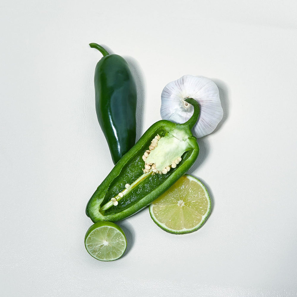 Queen Majesty Jalapeño Tequila Lime hot sauce packaging—gift-ready box for flavor lovers.