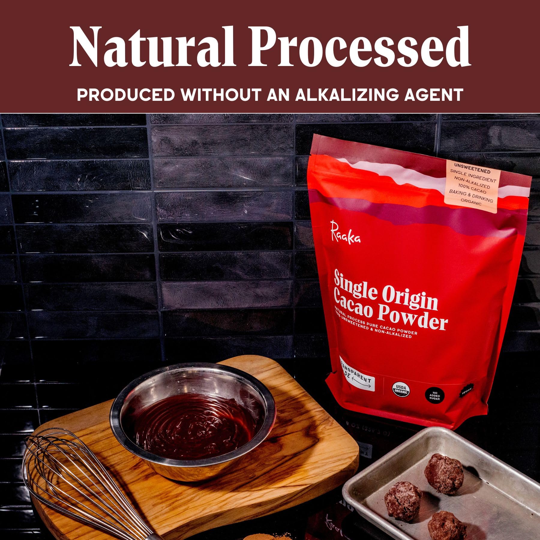 Raaka Transparent Trade label on powder container emphasizes fair sourcing