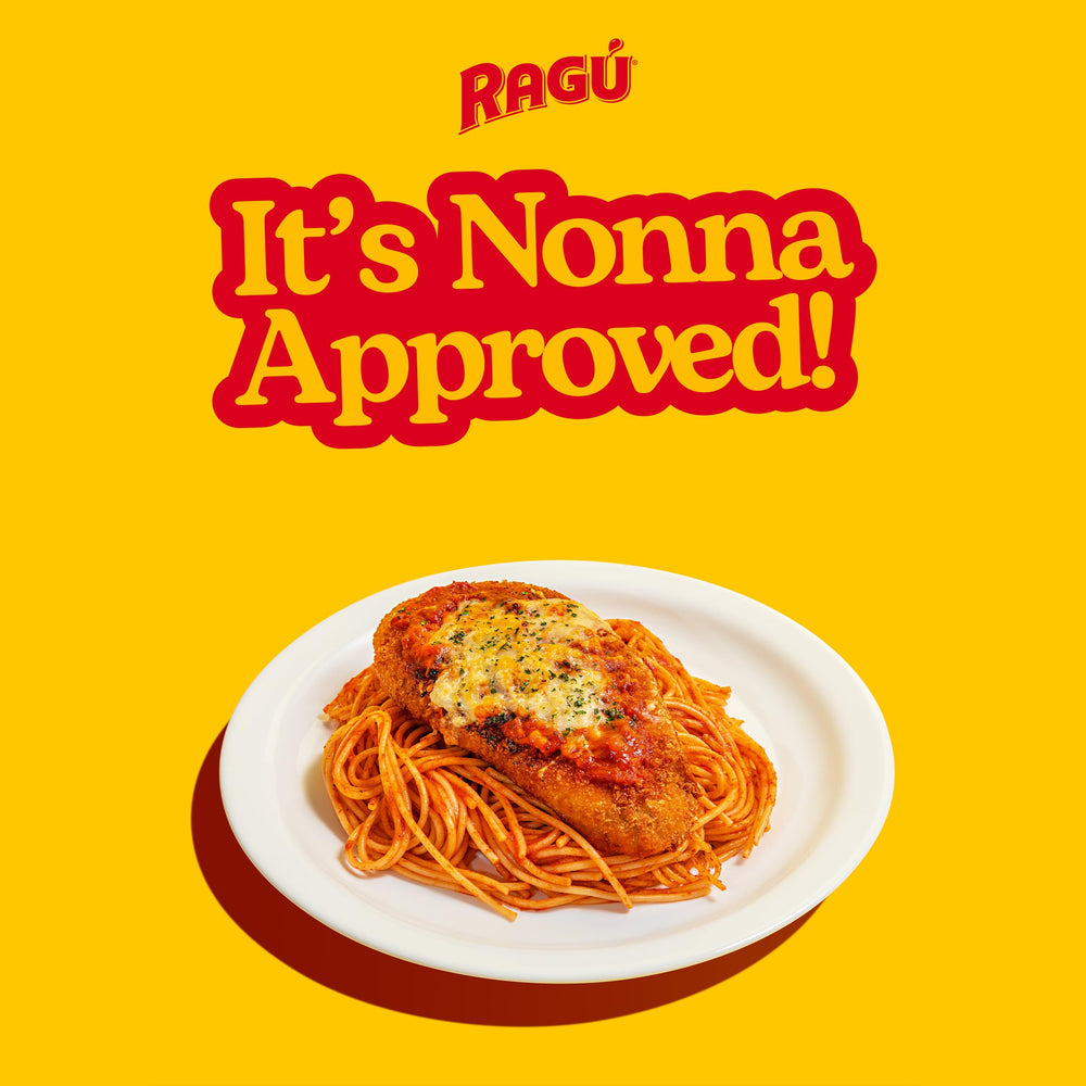 RAGÚ Old World Style Sauce with Meat features ground beef in the sauce.