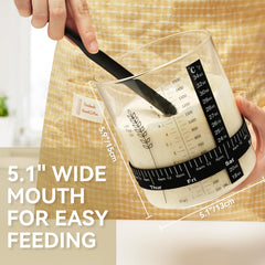 Rakovar wide-mouth jar facilitates easy stirring and mess-free feeding.