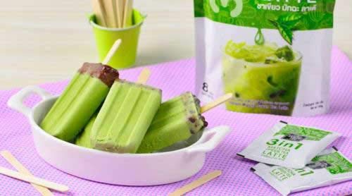 Morning break with Ranong Tea Matcha latte ready to sip