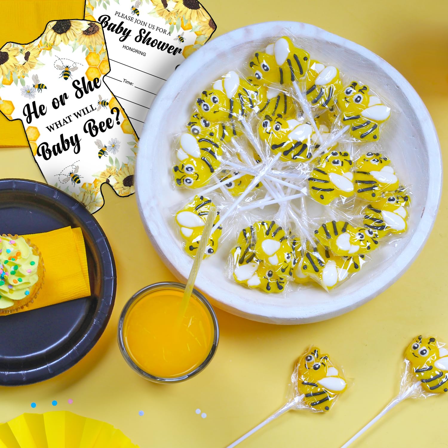 RBBZ Party lemon-flavored bee lollipop close-up for dessert displays.