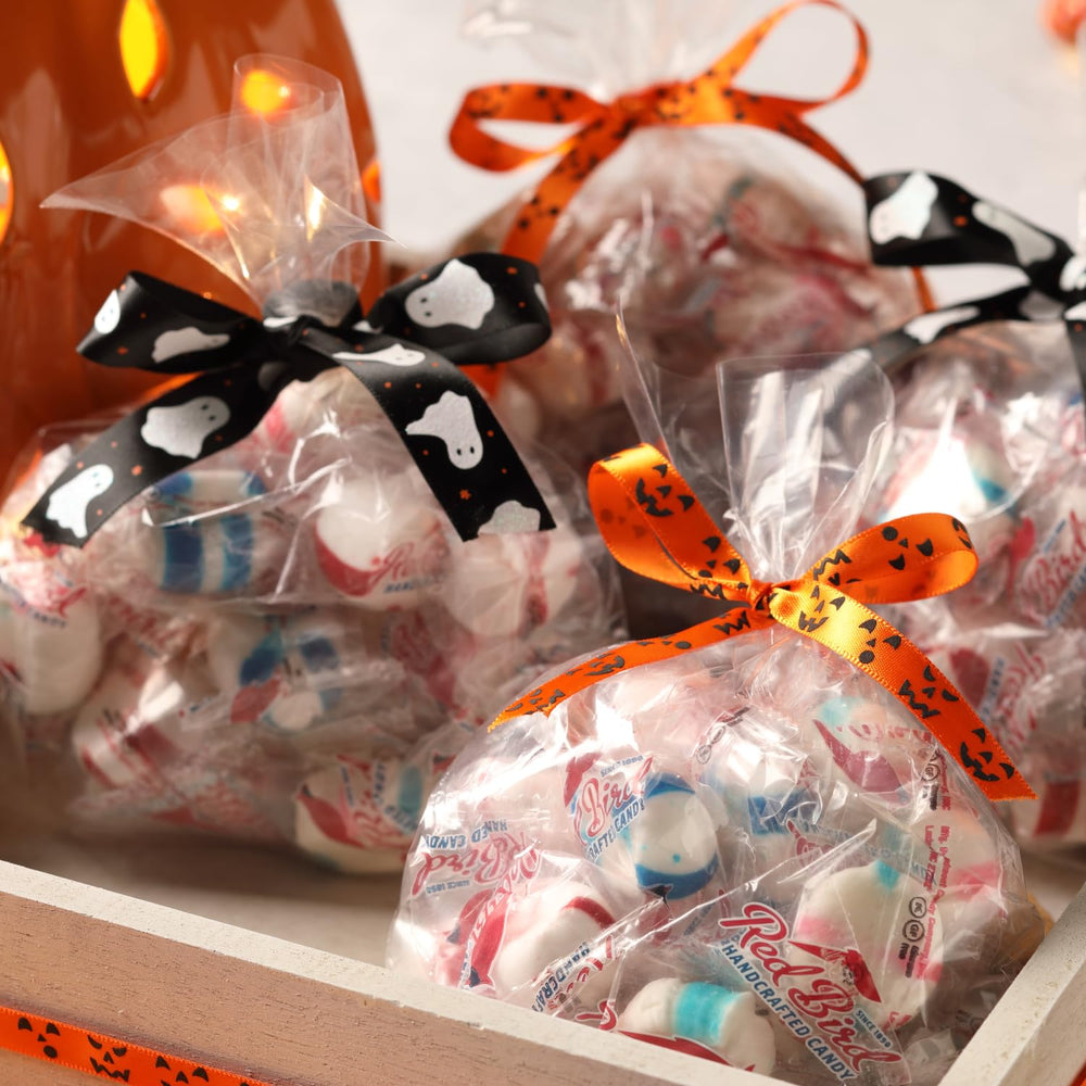 Large 52 oz tub keeps plenty ready for gatherings and snack stations.