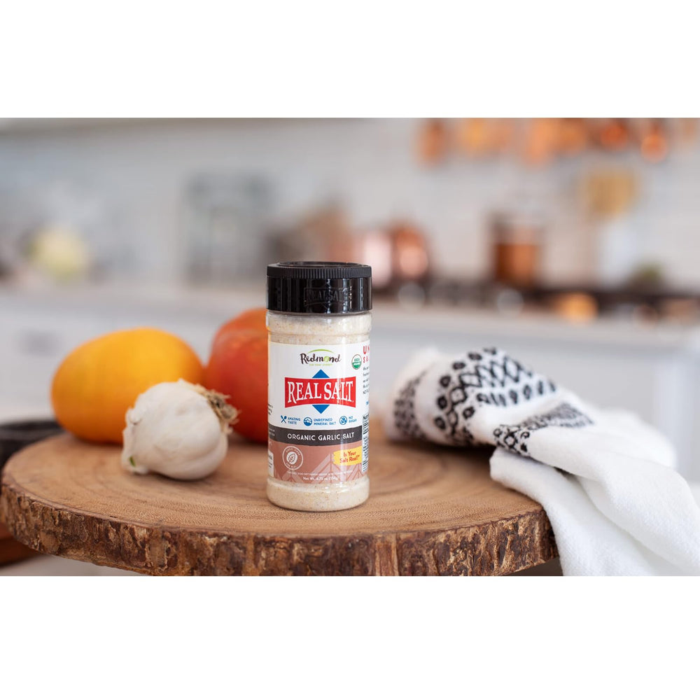 Redmond Real Salt Garlic Salt crystals showcasing mineral richness