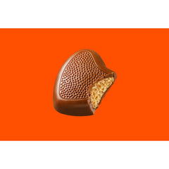 Reese's card and flowers pairing idea for a thoughtful Valentine's Day gift.
