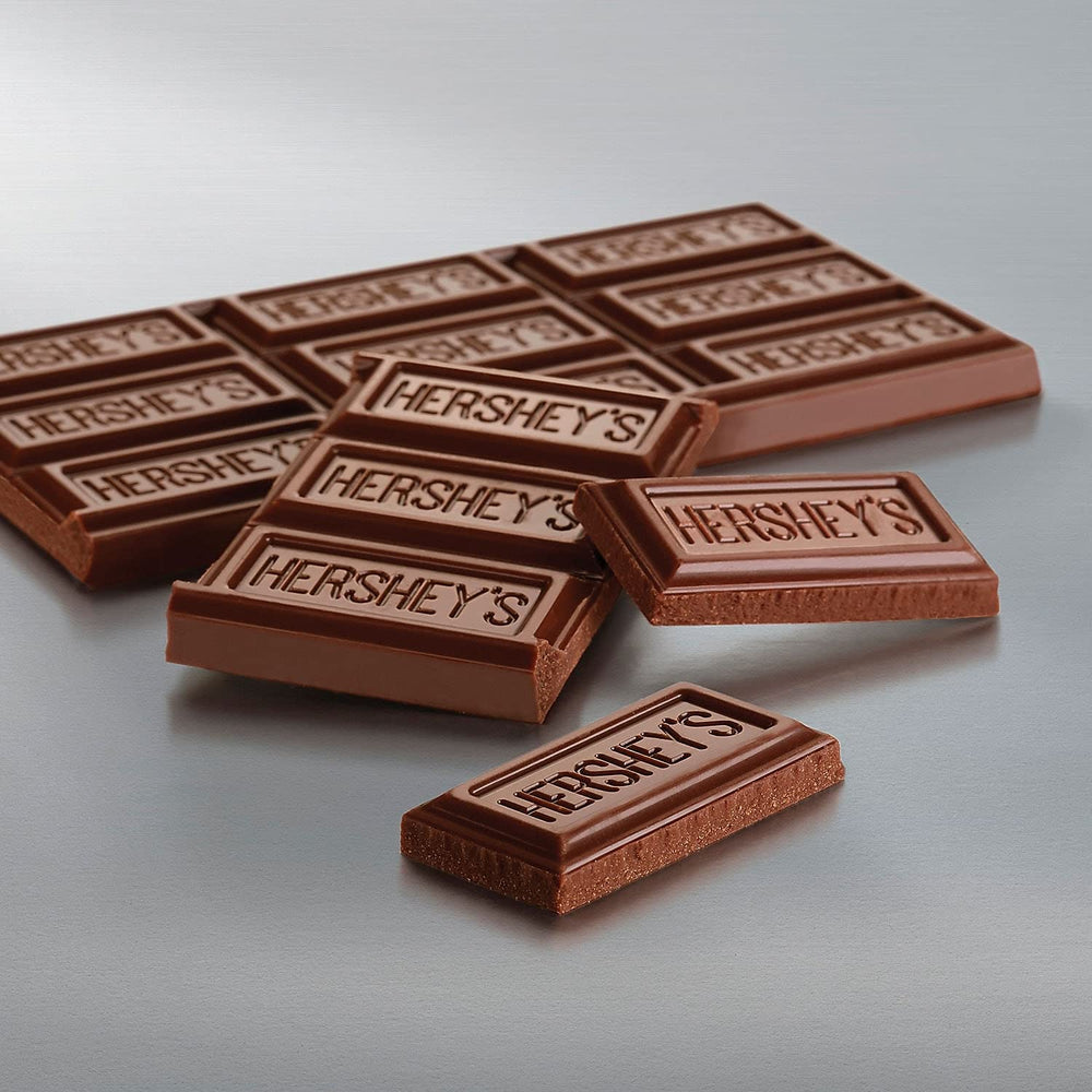 REESE'S milk chocolate peanut butter cups bulk pack for quick snacks.