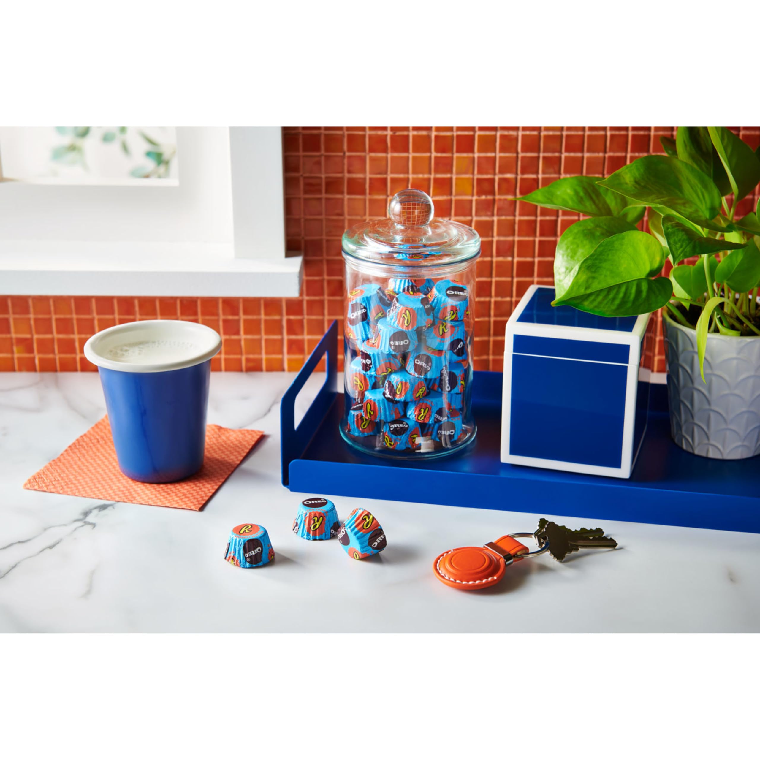 Reese's OREO Miniatures sharing bowl, great for game nights.